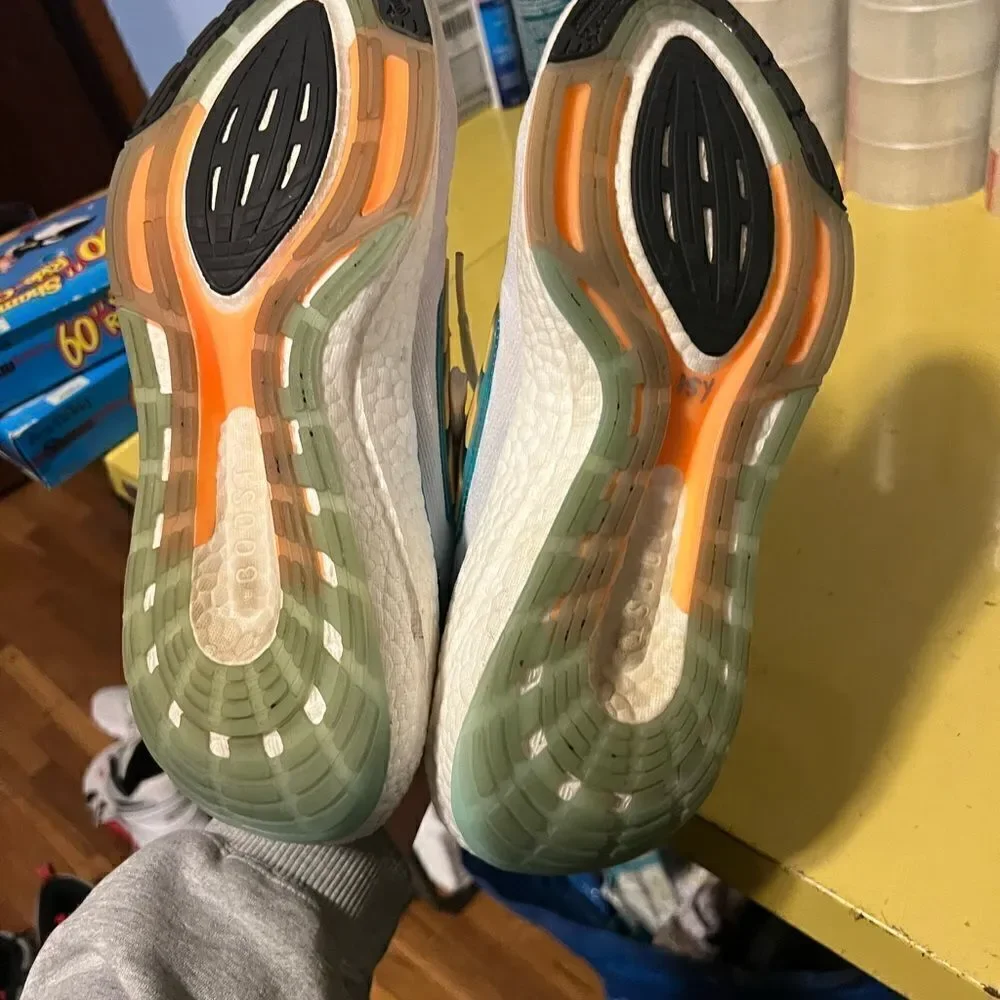 Adidas ULTRABoost 22 White Orange Mint Rare Gym Men Running Shoes GX5463 - US 11